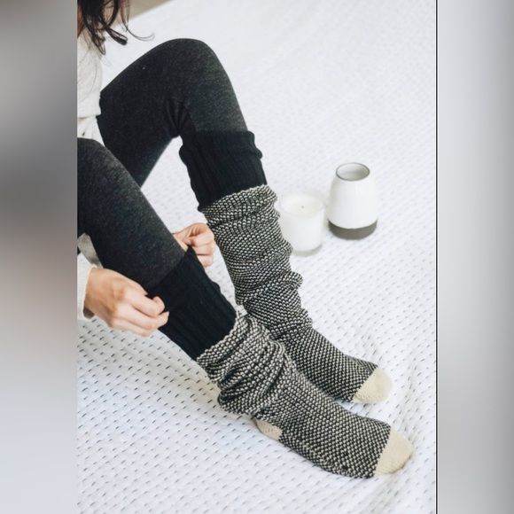 FREE 📦 #209. Two-Tone Lounge Socks - Picture 2 of 9